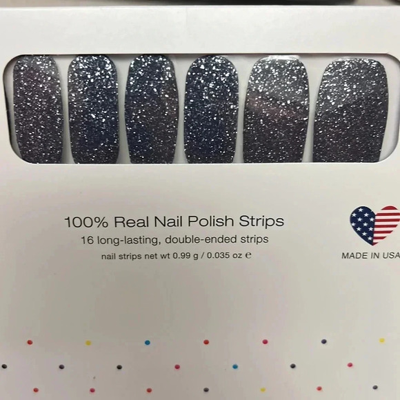 Color street nail strips in Moon River Glitter - Picture 3 of 6